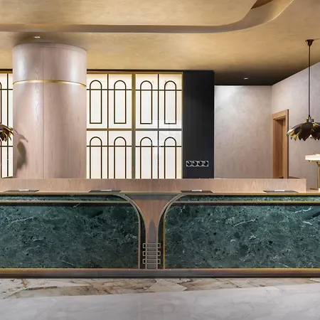 Hotel Elite World