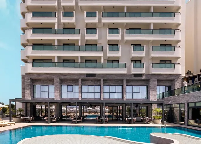 Elite World Hotel