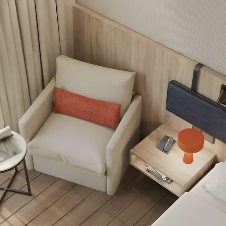 Elite World Hotel 5*