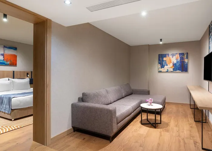 מלון Elite World